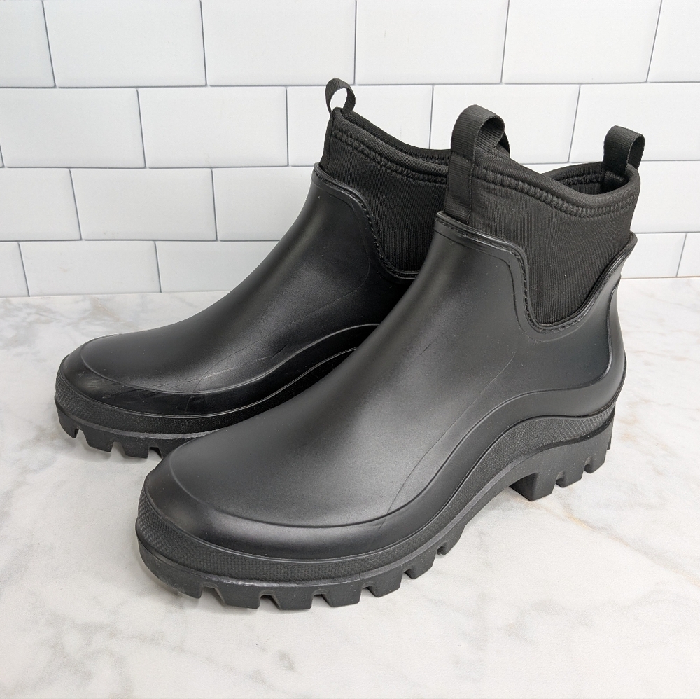 Universal Thread Black Rubber Rain Boots